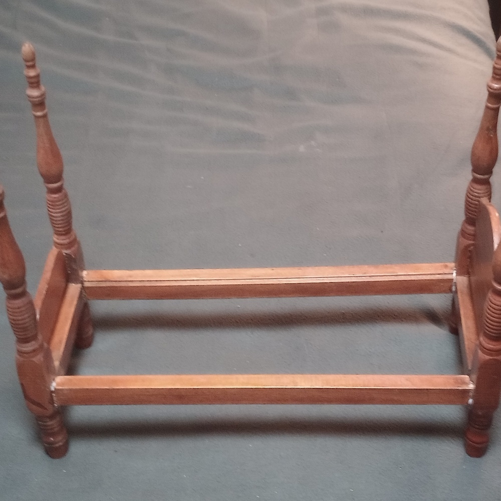 Beautiful wooden antique baby doll bed 17"